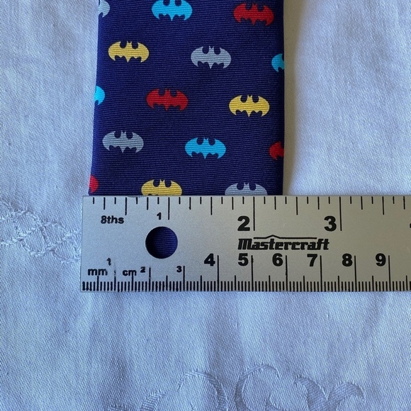 Batman Youth Colorful Bat Signal 100% Silk Tie Boys Purple Standard - Picture 5 of 7
